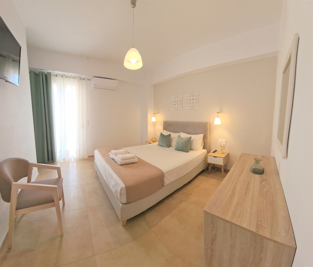 Superior Apartment, 1 Bedroom, Lanai, Sea Facing (Kamelia) photo 2
