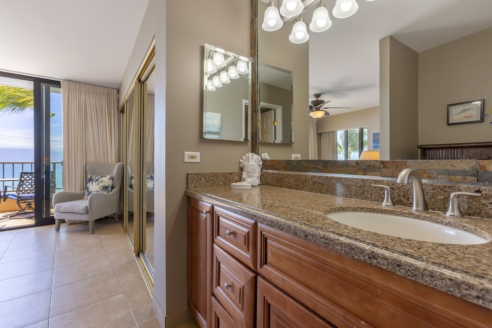 Condo, Multiple Beds, Lanai, Beach View photo 2