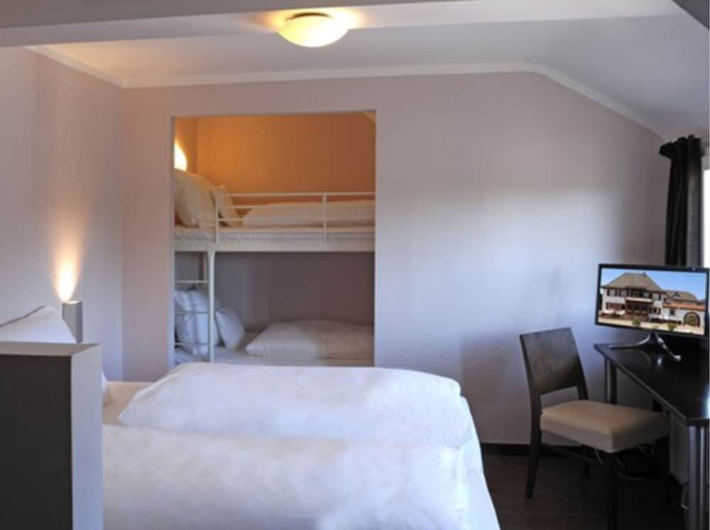 Basic Quadruple Room