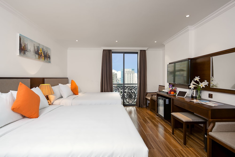 Premier Twin Room - Photo 2