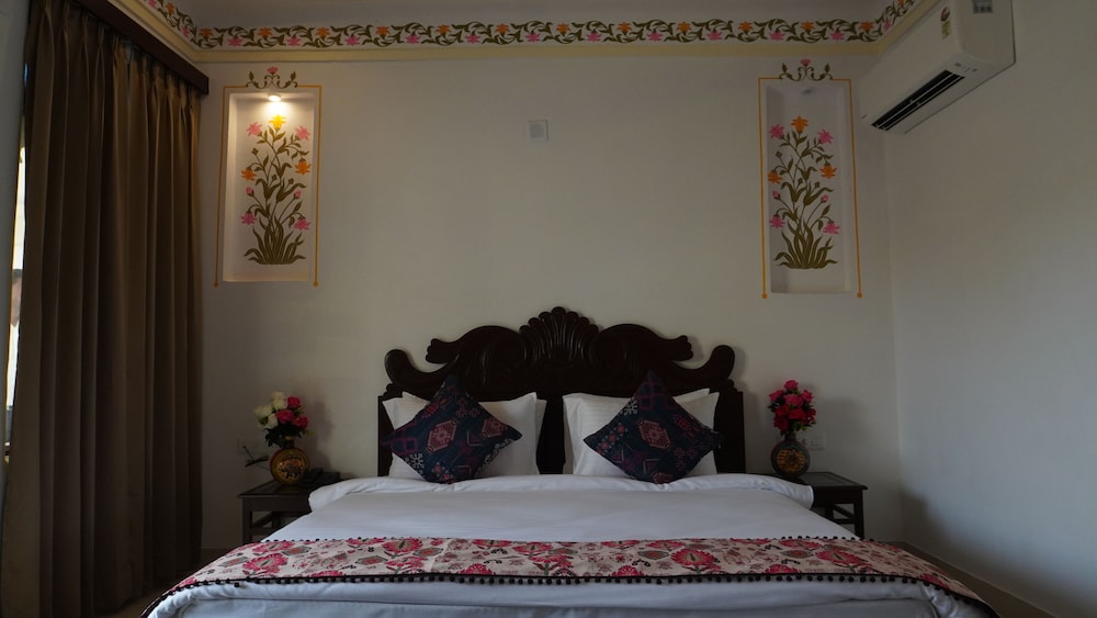 Premier room