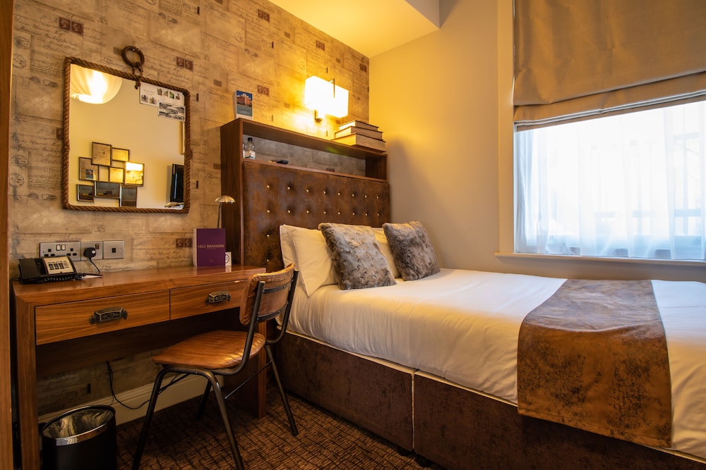 Room, 1 Double Bed (City Pad) - Photo 12