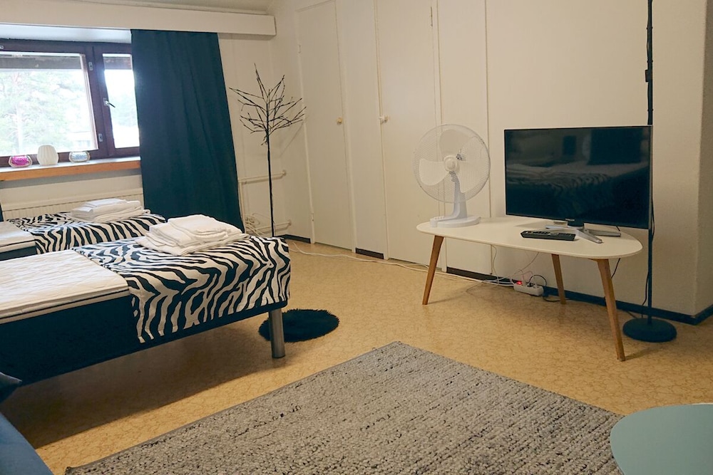 Studio Apartment with shared bathroom - 8 - photo 1