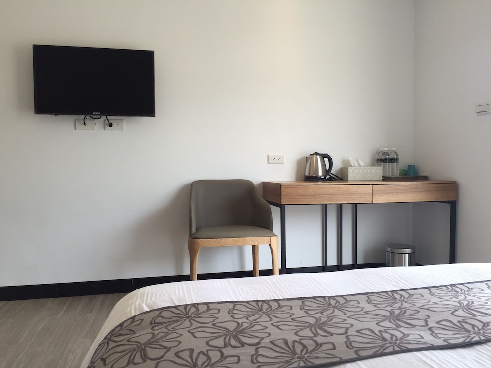 Double Room, 2 Double Beds, Non Smoking, Sea View photo 3