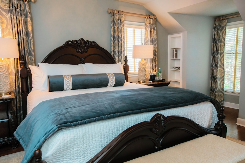 Room, 1 King Bed photo 1