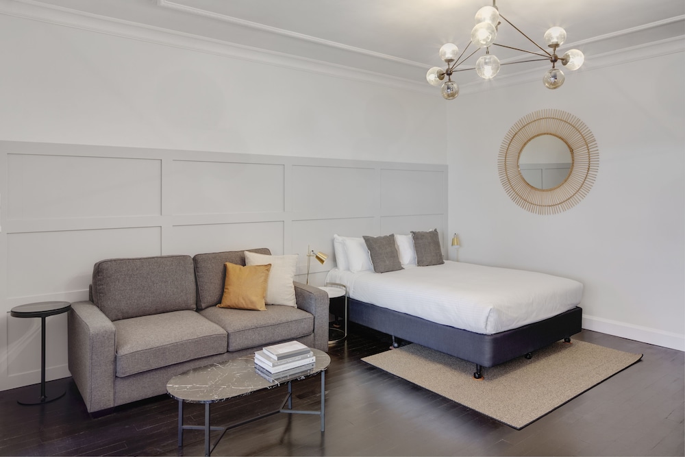 Superior Studio Suite photo 1