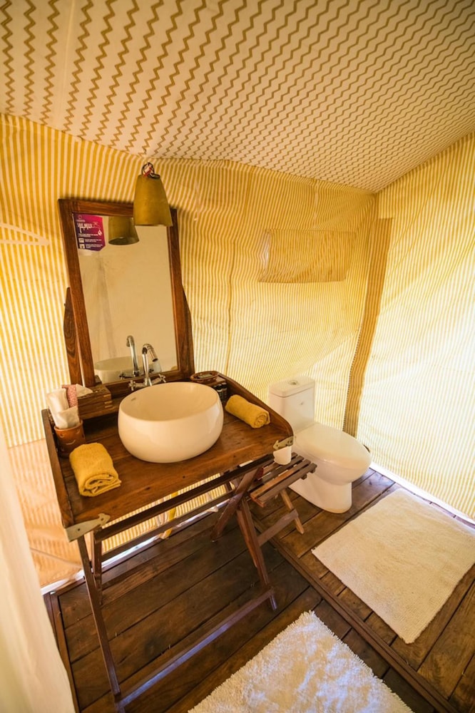 Luxury Tent photo 2
