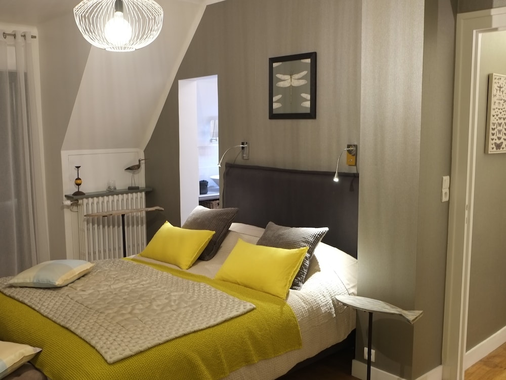 Double Room, Private Bathroom (Les Libellules) photo 1