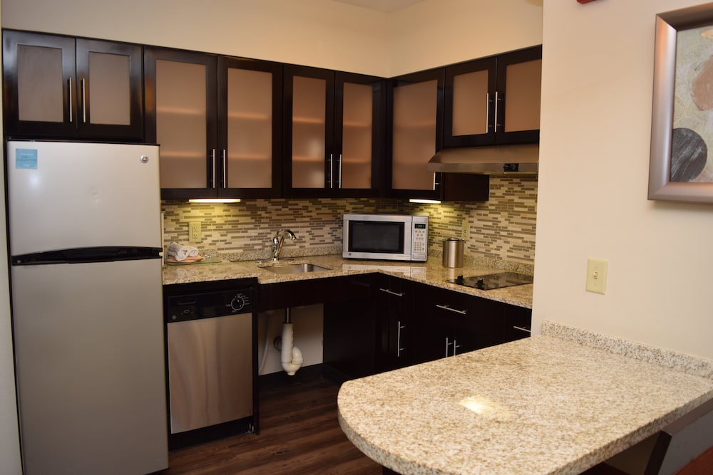 Suite, 1 Bedroom, Accessible, Non Smoking (Kitchen, Accessible Bathtub) - Photo 7