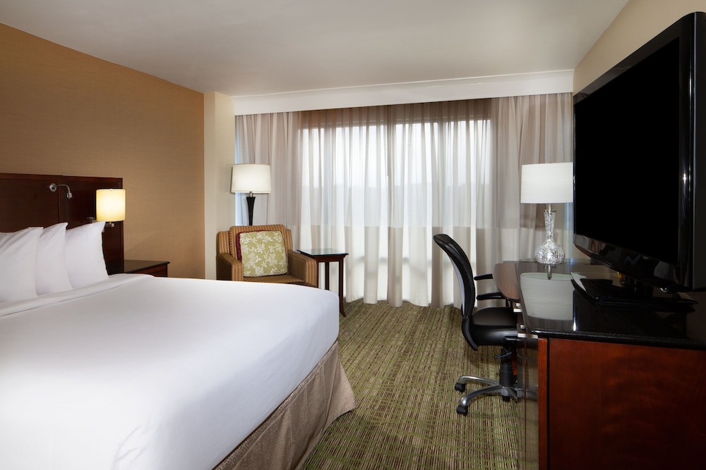 Pure Wellness Guestroom 1 King photo 1