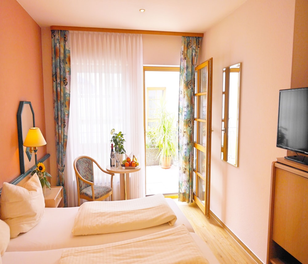 Standard Double Room Single Use photo 1