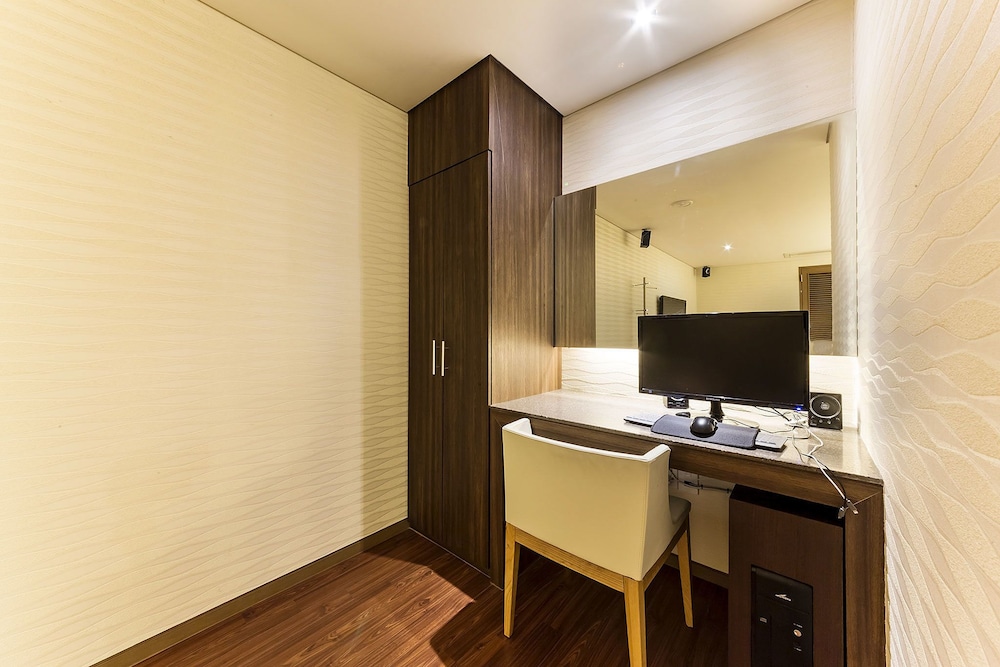 Royal Suite - Photo 7
