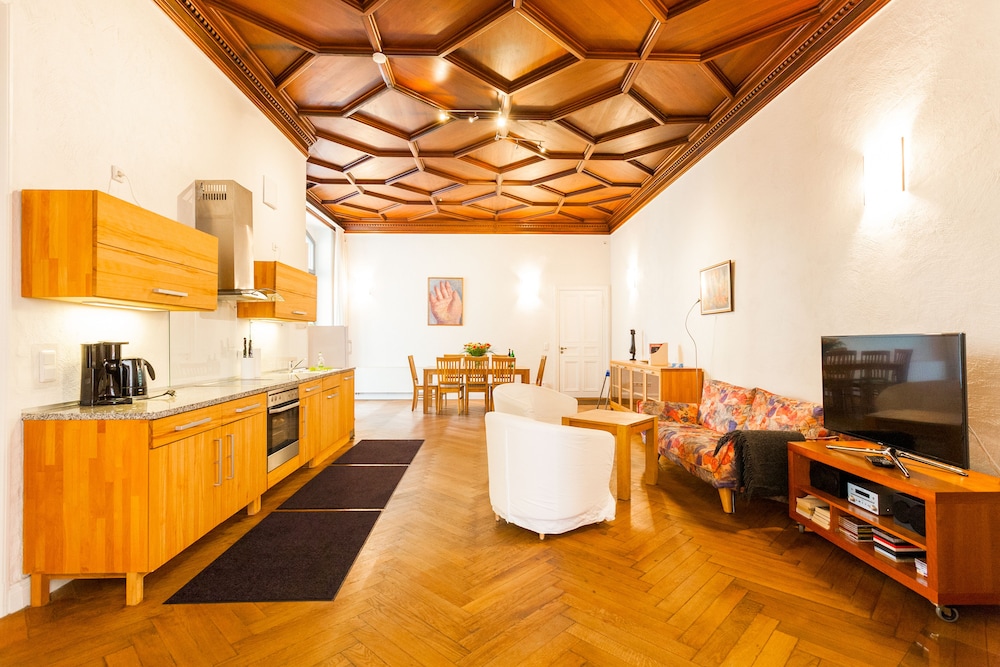 Deluxe Condo, 3 Bedrooms, Non Smoking, 2 Bathrooms (11C) photo 1
