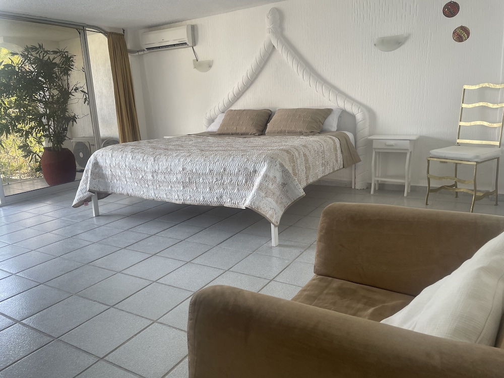 Basic Room photo 2