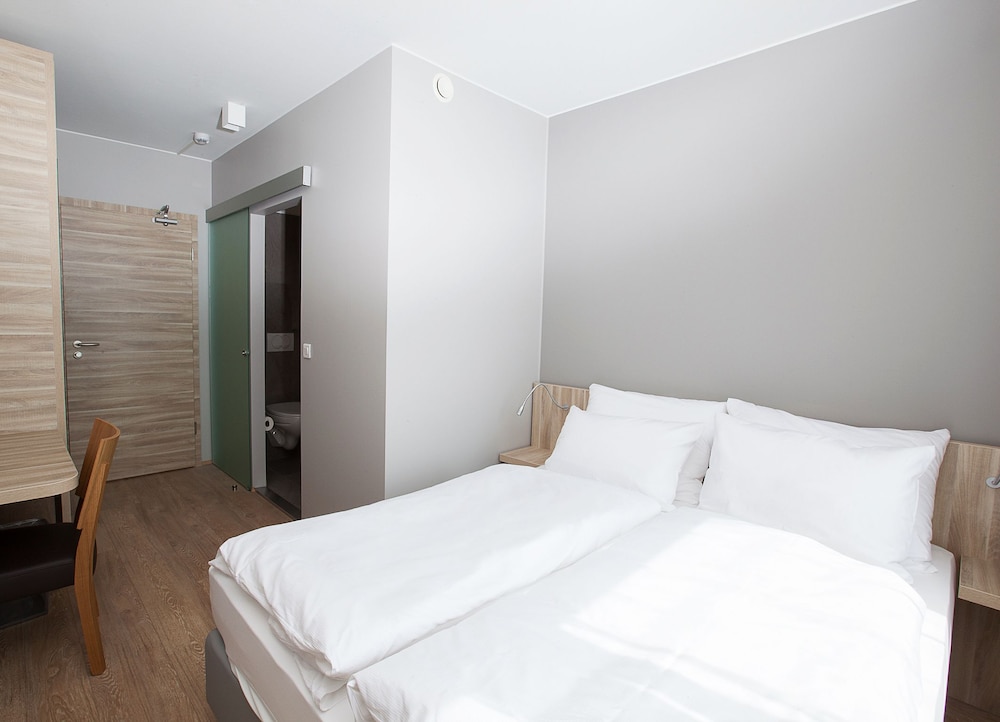 Standard Double Room photo 1