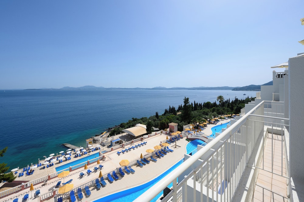 Standard Double Room, Sea View (Main Building) photo 2