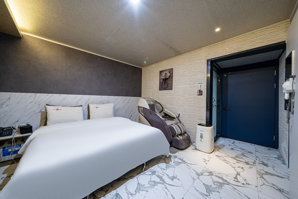 Premium Double Room photo 2