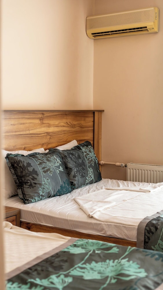 Quadruple Room photo 3