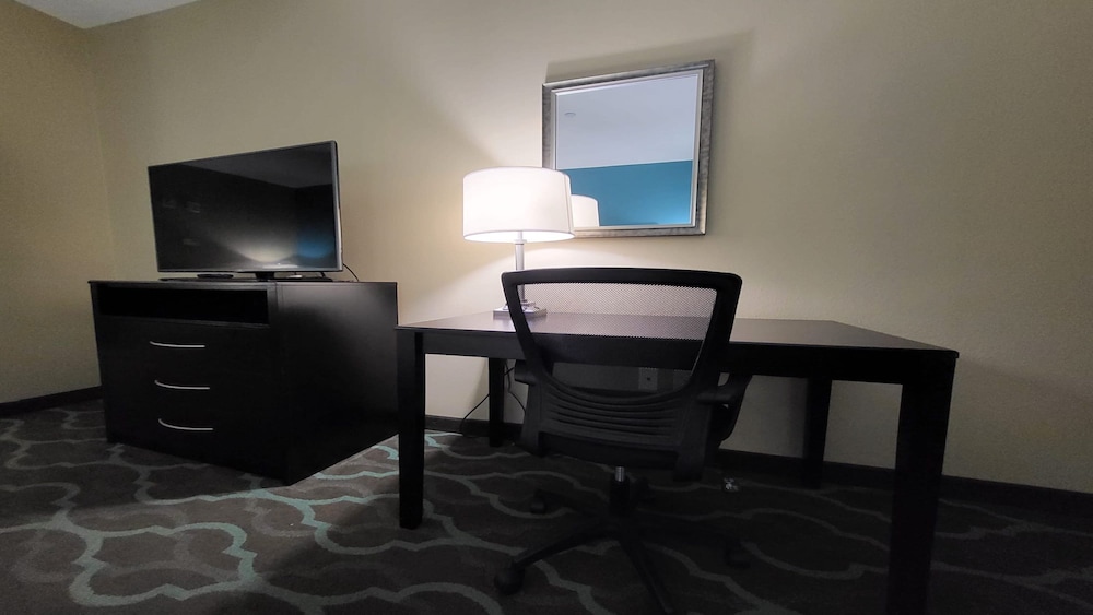 Holiday Inn Express Hotels & Suites Cuero by IHG, Photo 2