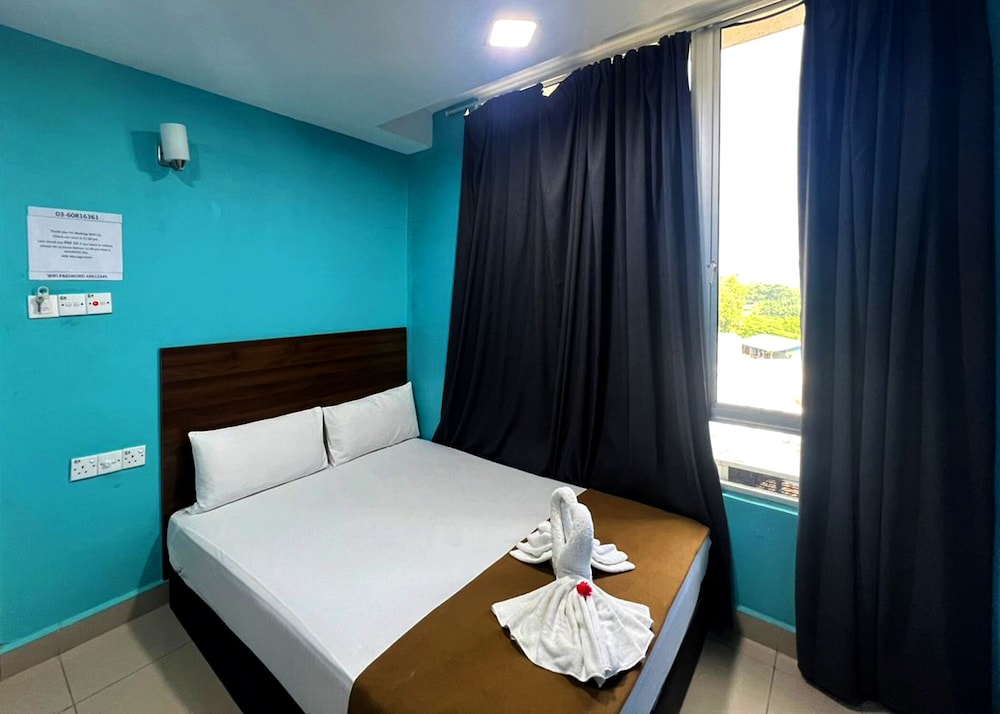 Business Double Room - Photo 13