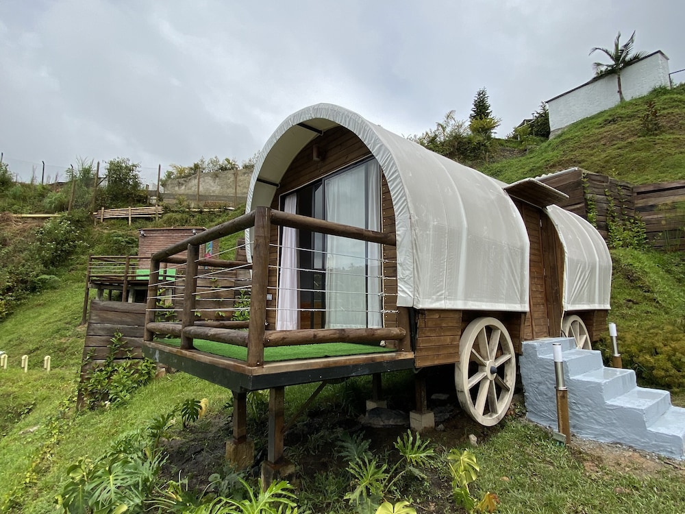 Deluxe Cabin photo 2