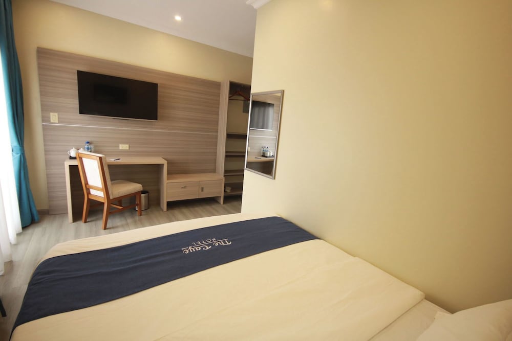 Single Room, Balcony, City View photo 2