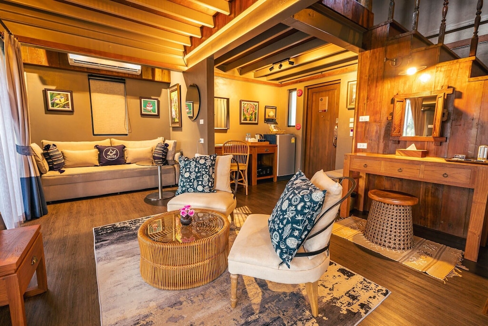 Premium Duplex - Photo 14