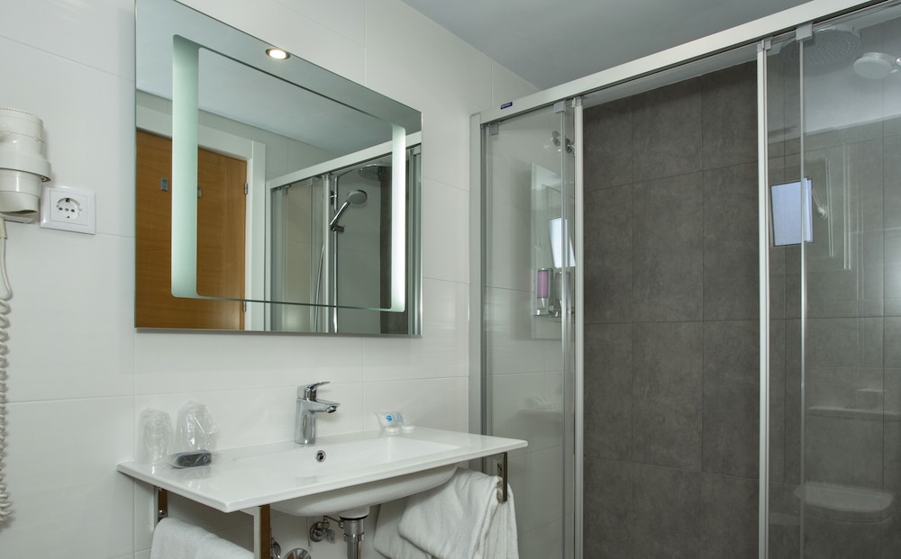 Superior Double Room - Photo 6