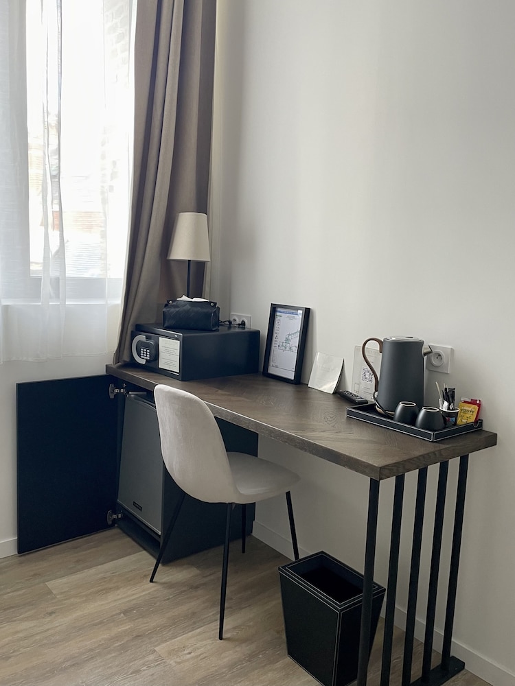 Standard Double Room - Photo 5