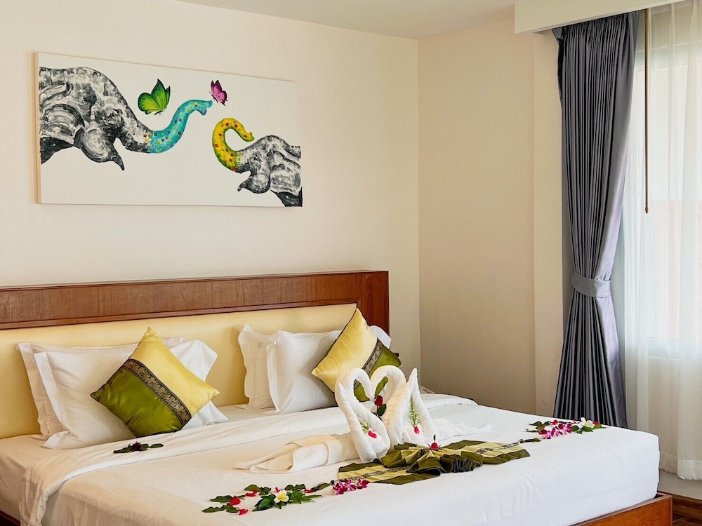 Aura Classic Double or Twin Room photo 3