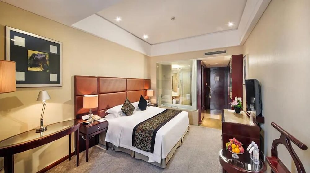 Deluxe Room, 1 King Bed