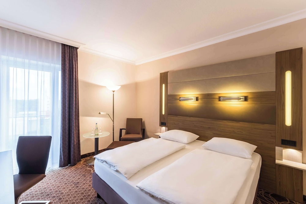 Superior Room, 1 Queen Bed photo 1