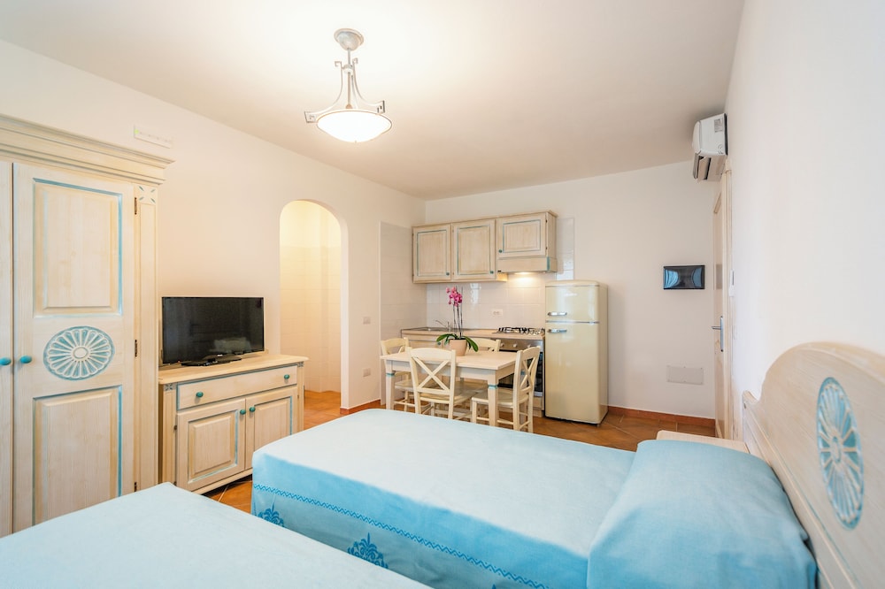 Classic Apartment photo 3