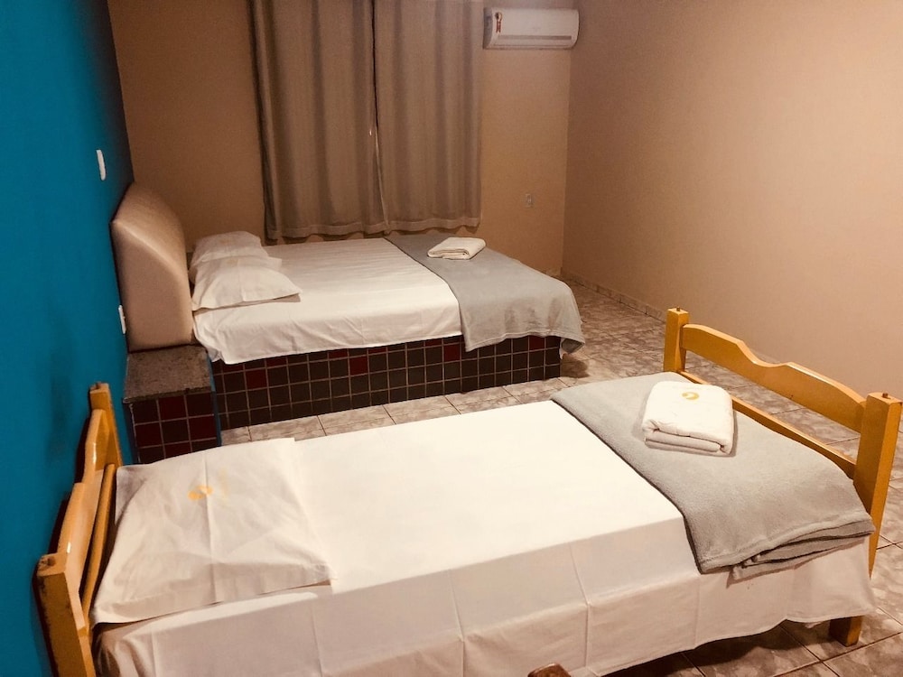 Economy Twin Room photo 1