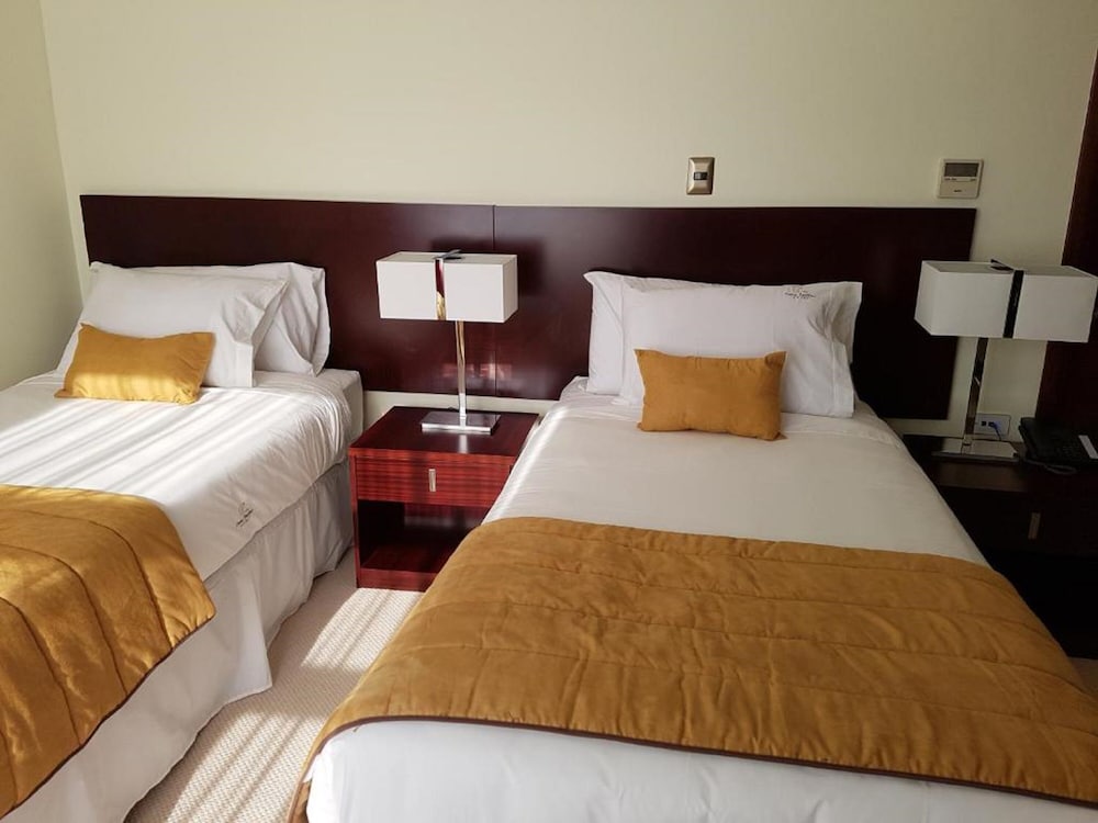 Superior Double Room, 2 Twin Beds photo 3