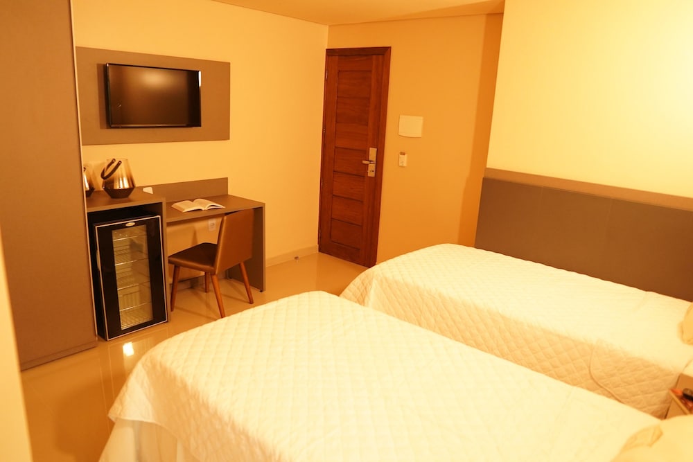 Standard Twin Room - Photo 5
