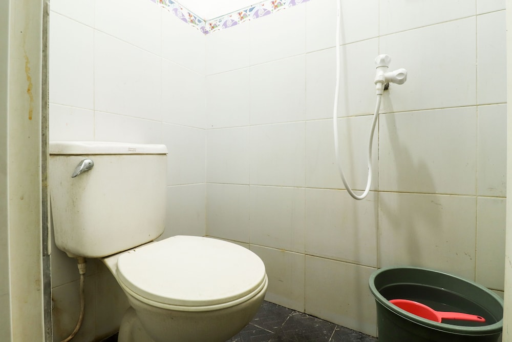 Standard Double Room - Photo 9