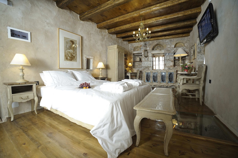Suite, 1 King Bed