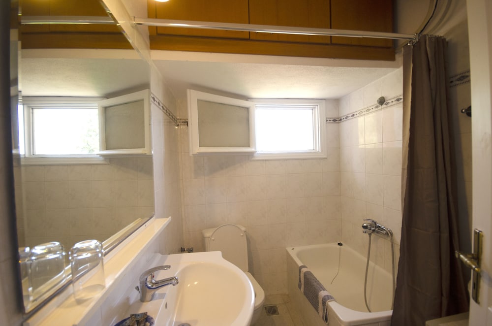 Apartment, 2 Bedrooms, Sea View photo 3