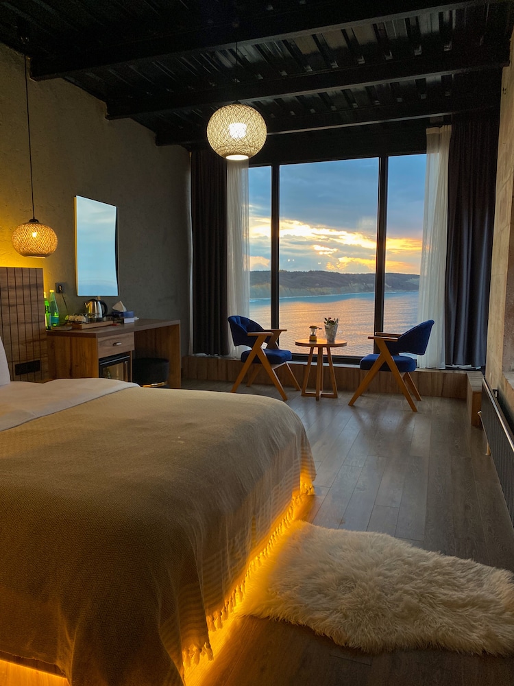 Panoramic Studio, 1 Double Bed, Sea View, Overwater photo 1