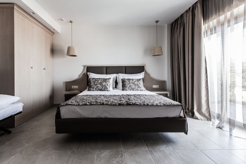 Budget Double Room photo 2