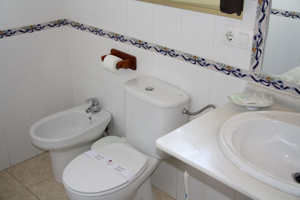 Basic Triple Room - Photo 2