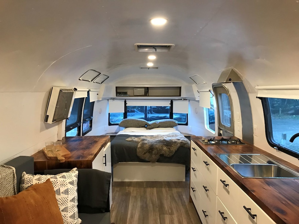 Signature Mobile Home, Hot Tub photo 1