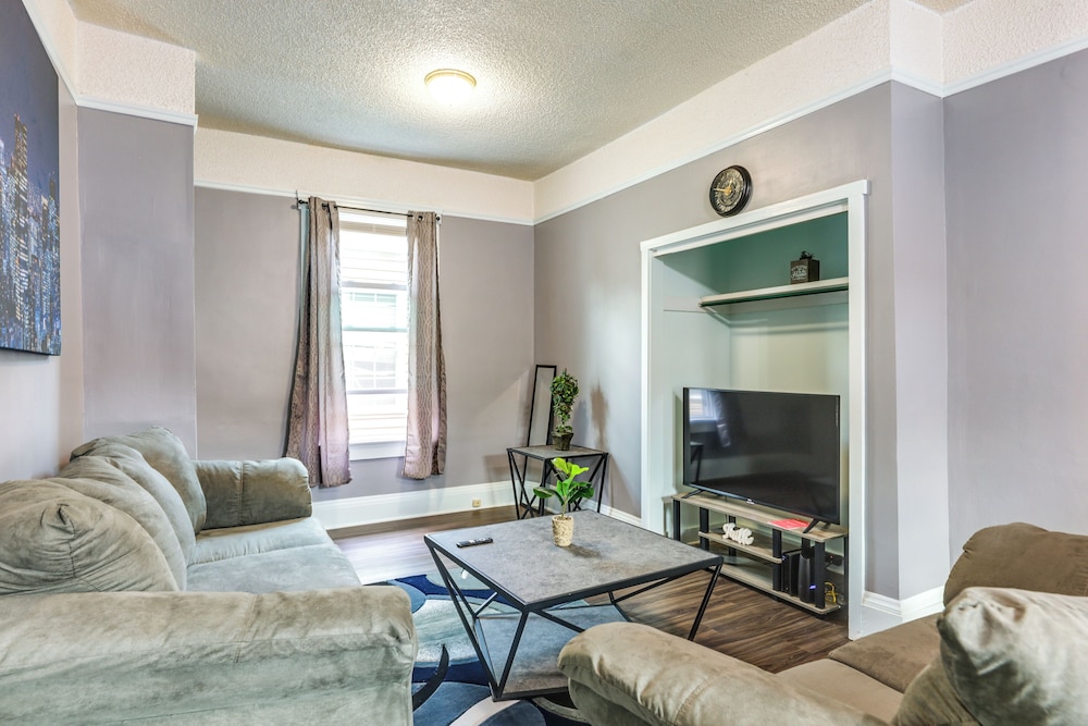 House (2 Bedrooms)
