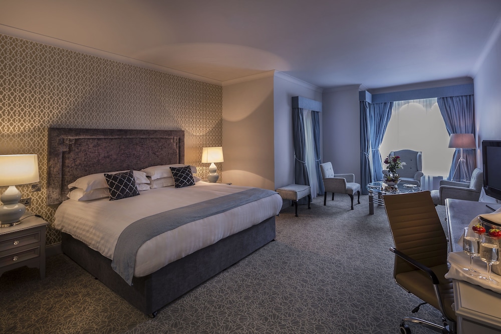 JR Suite - Photo 1