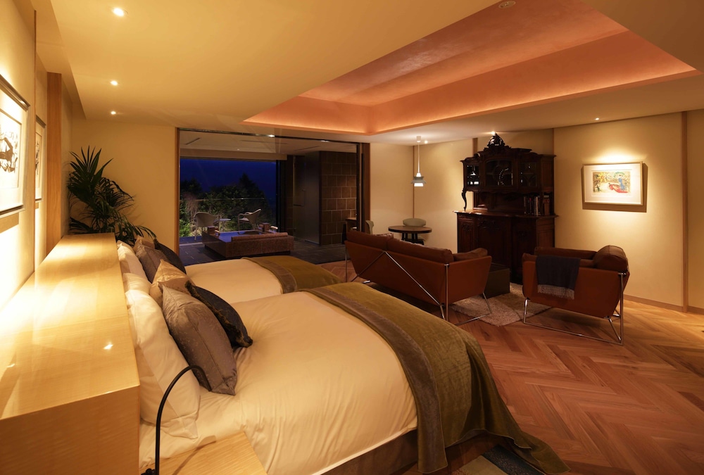 Executive Suite (3rd Floor) with Italian Dinner & Breakfast, Non-smoking