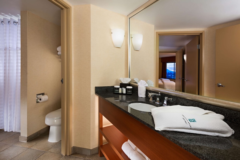 Suite, 2 Double Beds, Mountain View - Photo 6