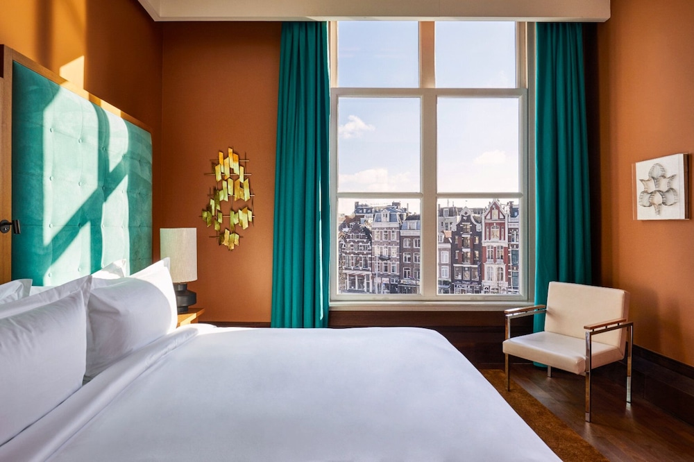 Deluxe Suite River View