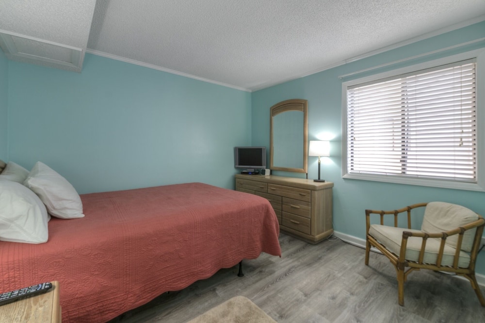 Condo, 2 Bedrooms