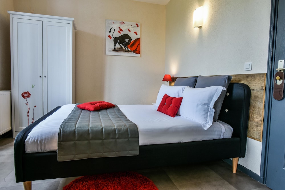 Double Room - Photo 3
